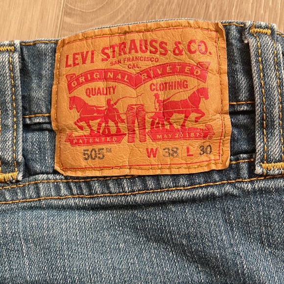 Levi Strauss & Co. Men’s Jean Waist 38 ;Long 30 - Picture 3 of 8